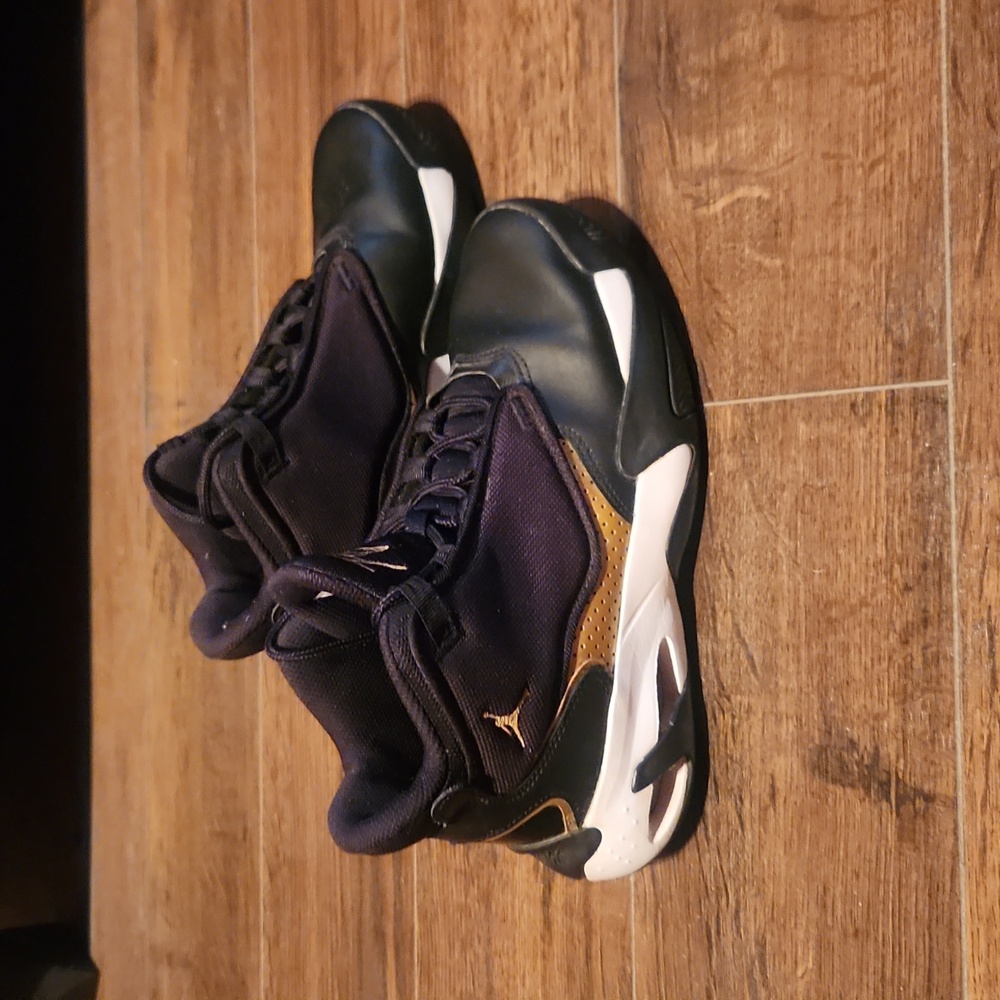 Kids/Women Jordan Max Aura 4